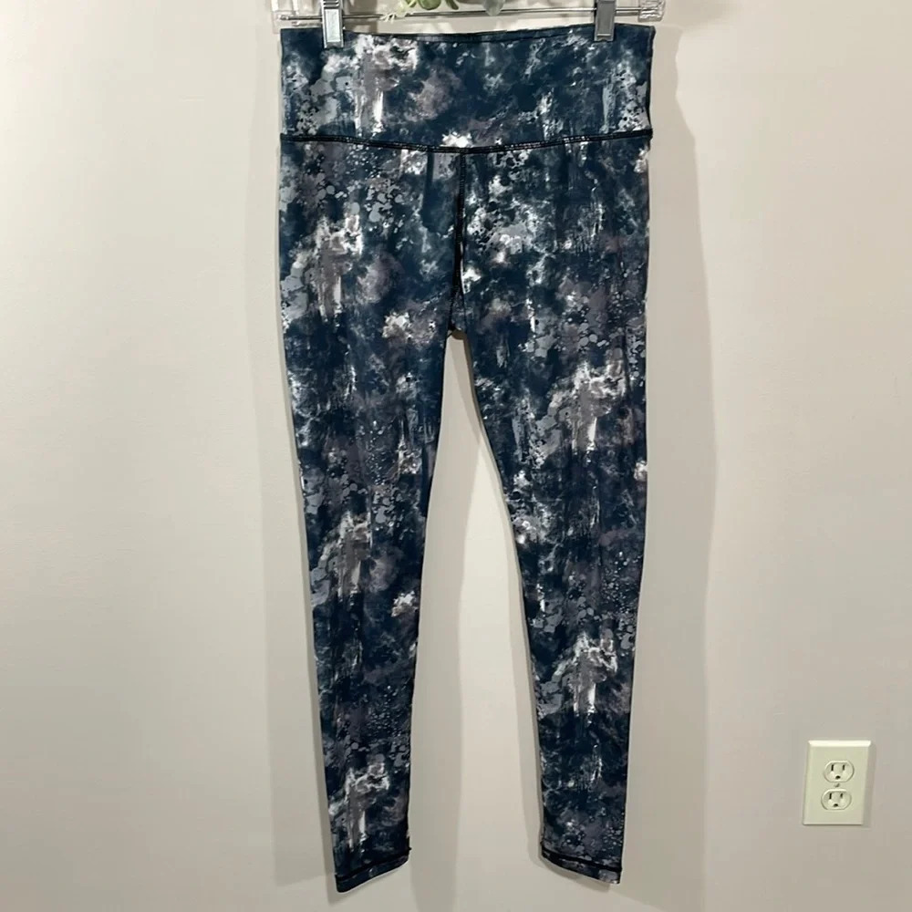 Fit & Famous by Almost Famous Patterned Leggings M